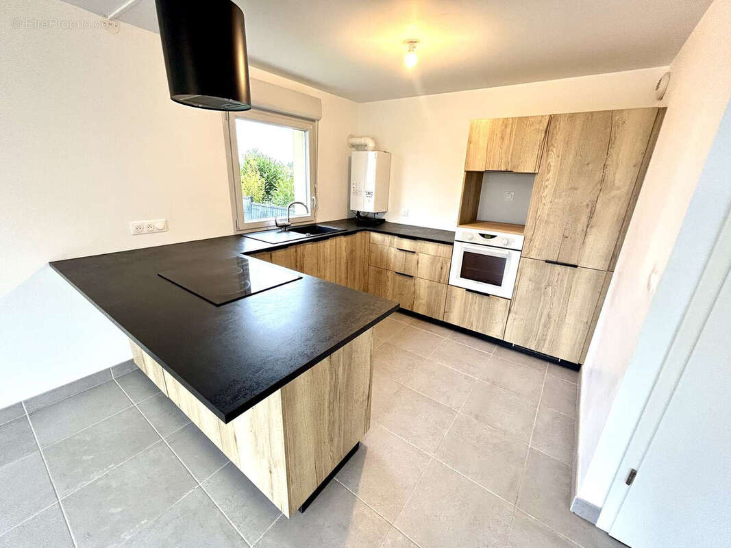 Appartement à HAUTEVILLE-LES-DIJON