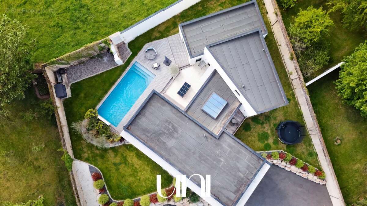 Maison 6 pièces de 300 m2 avec piscines - Biéville-Beuville - photo 15