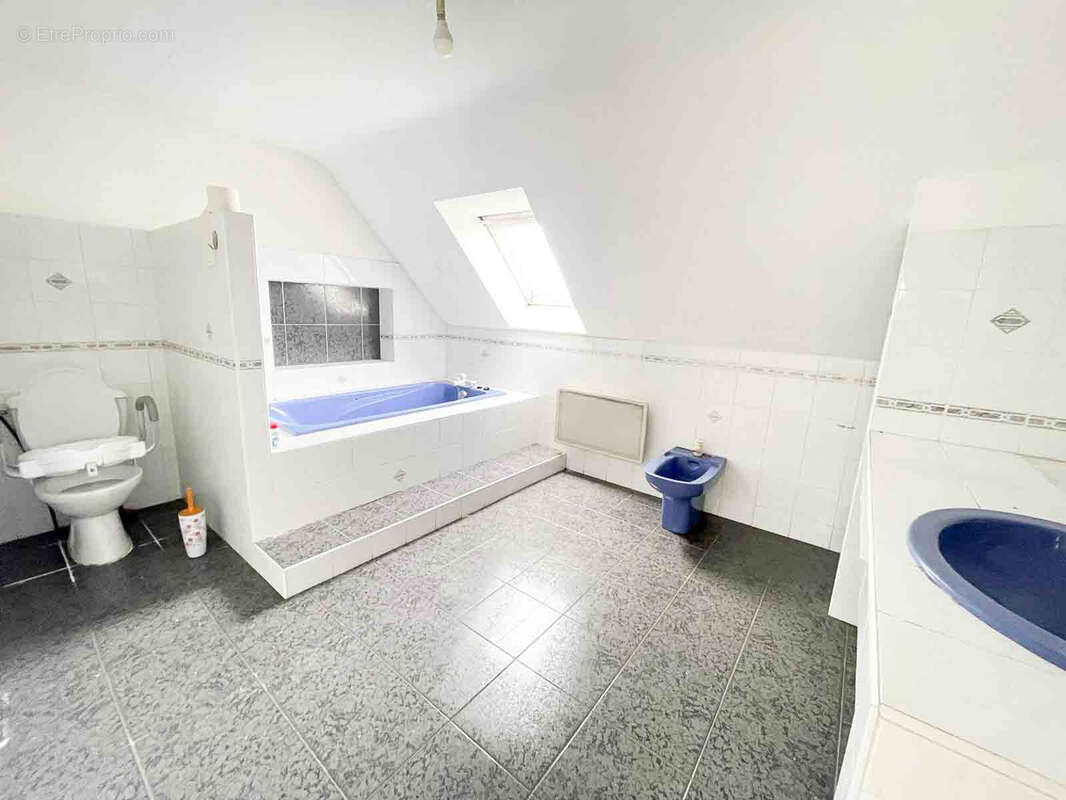 Maison à PLOUNEOUR-MENEZ