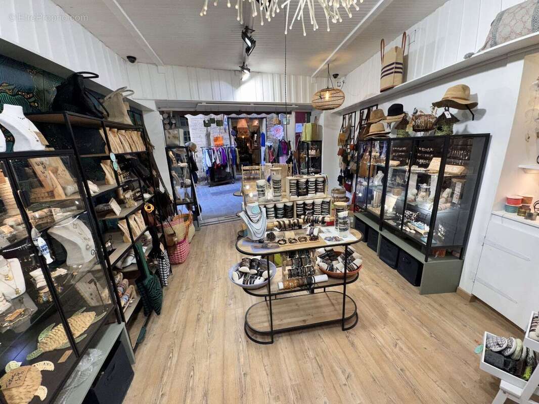 Commerce 30 m² à Pezenas  - photo 3