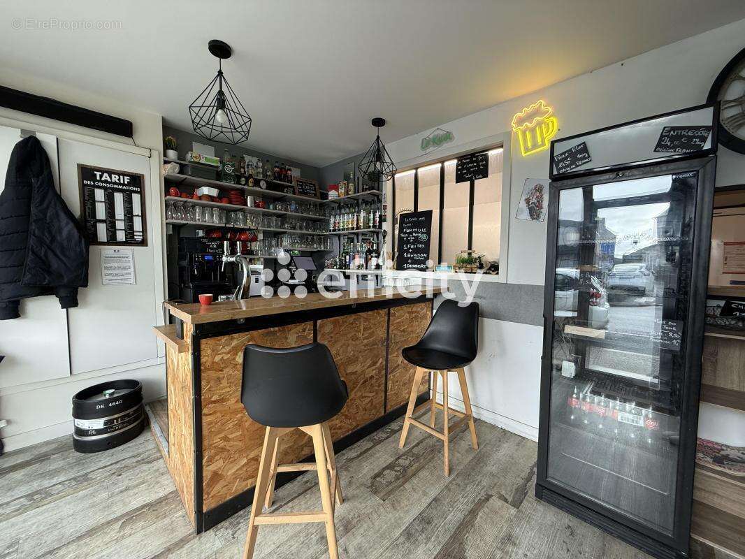 Commerce à MATIGNON