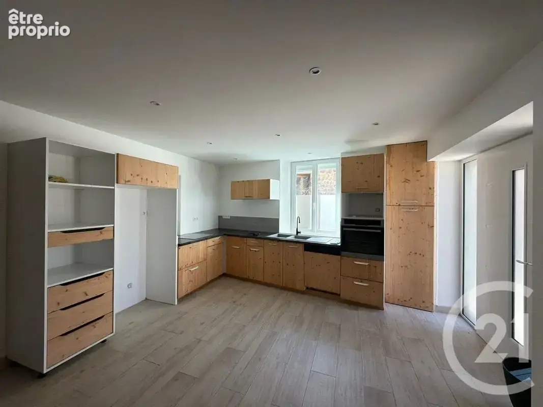 Maison 152 m² à Roiffieux  - photo 3