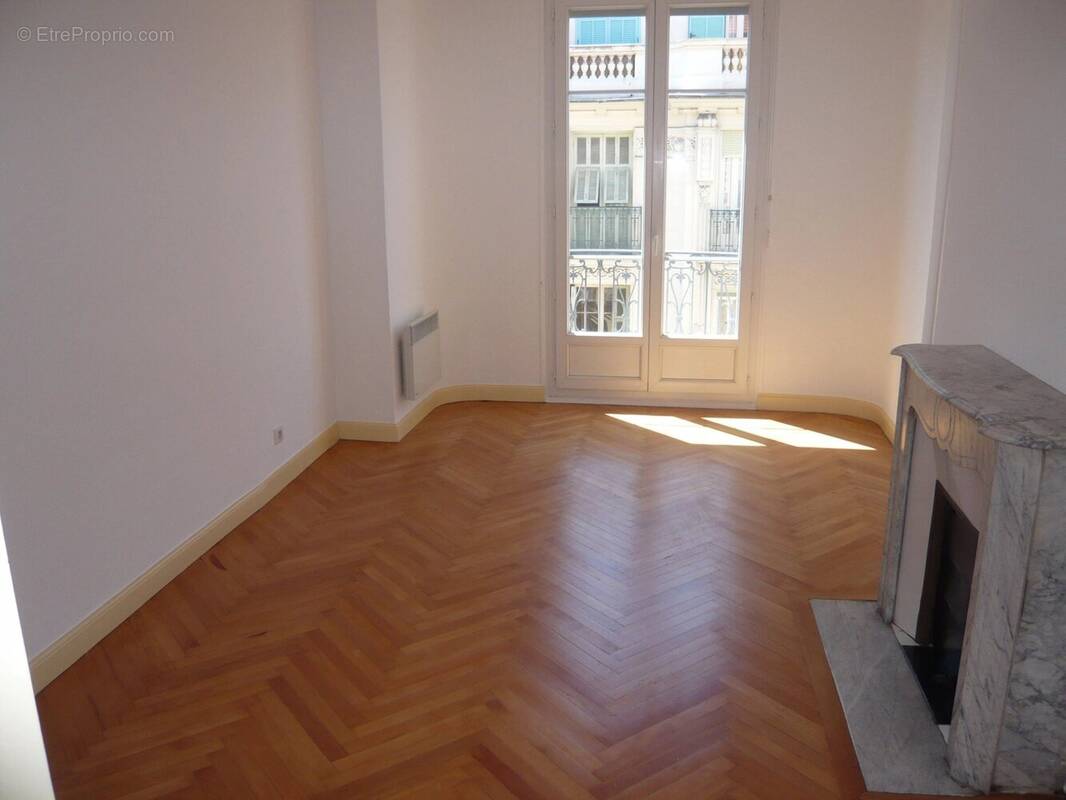 Salle - Appartement à NICE