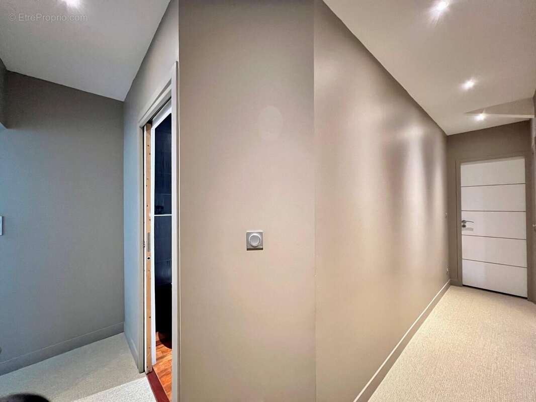 Maison à PONT-DE-CHERUY