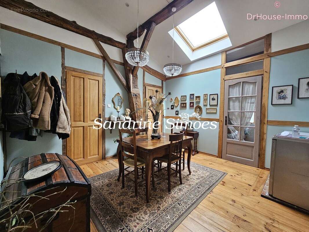 Maison 11 pièces 196 m² à vendre à Adriers (86430) - photo 24