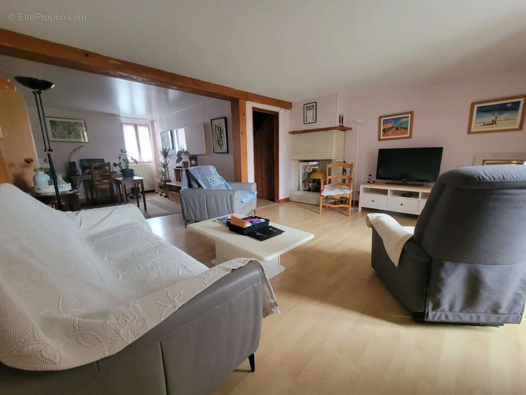 Maison à MEZERVILLE