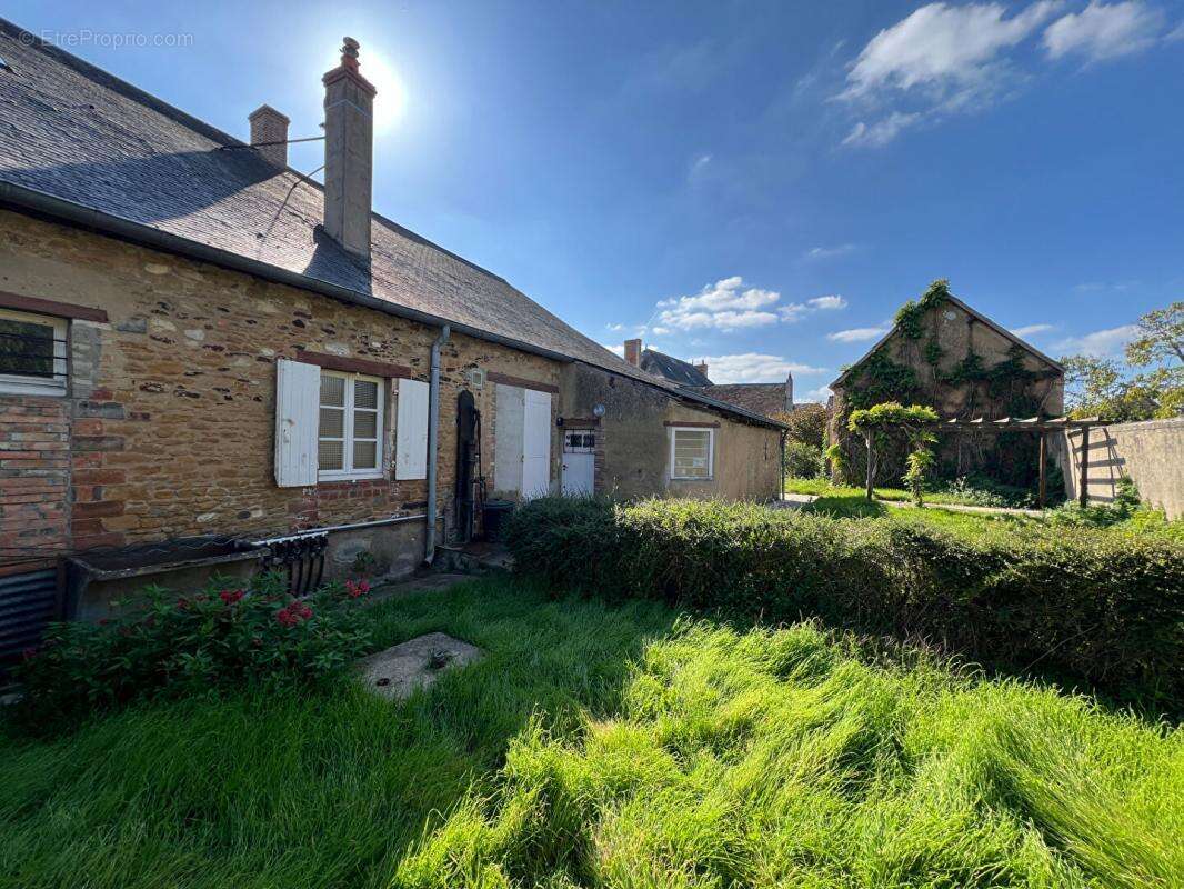 Maison à ROEZE-SUR-SARTHE