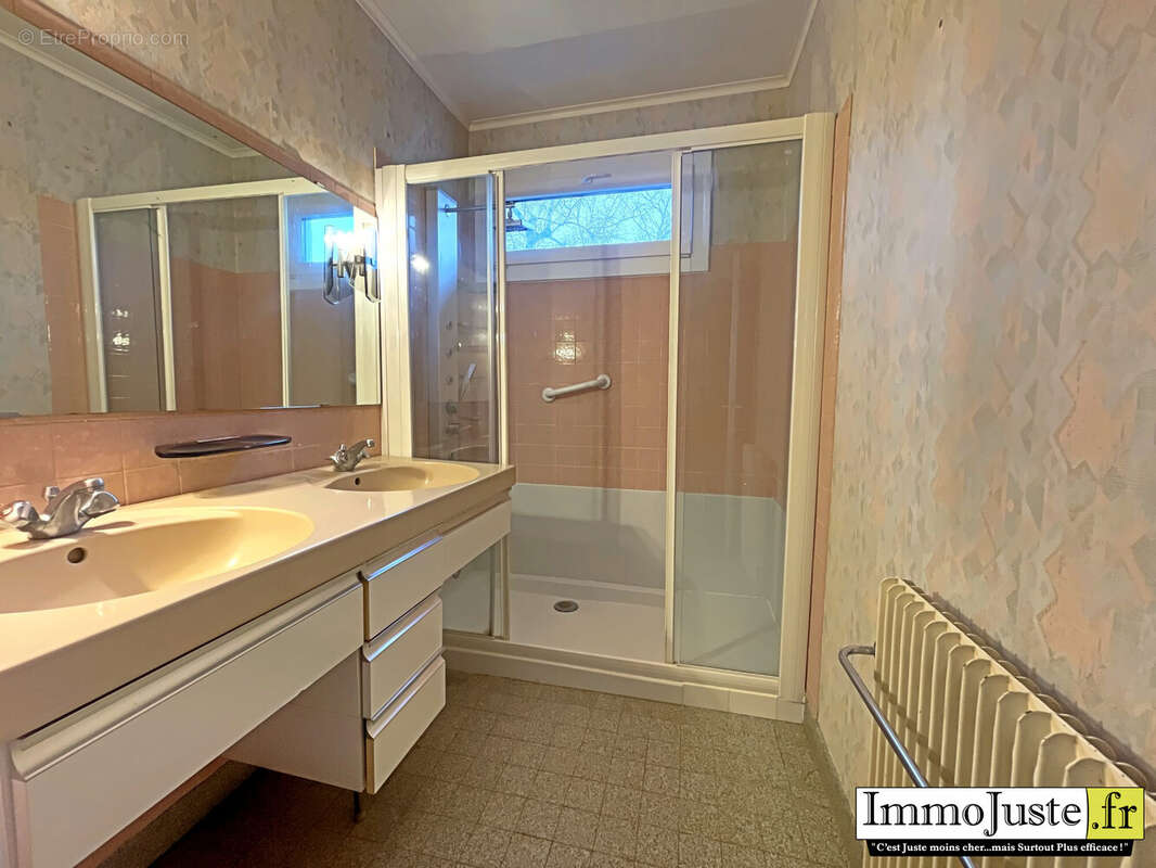 Maison à MAGNY-LES-HAMEAUX