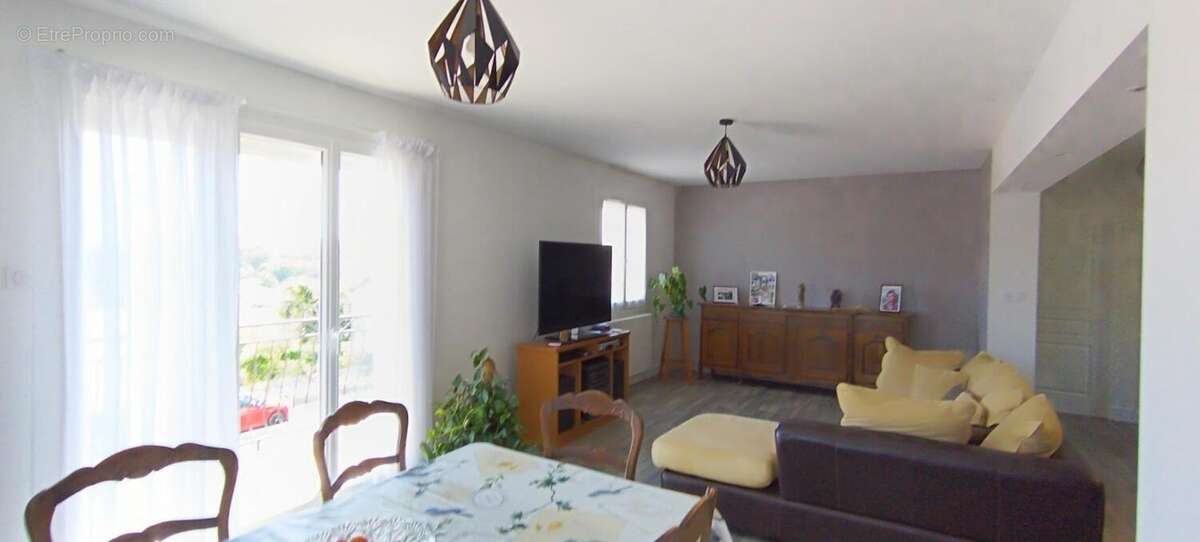 Maison à vendre 8 pièces ORBEIL (63) - photo 7