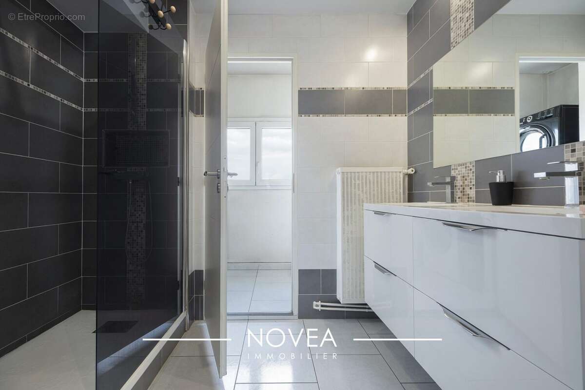 Appartement à VILLEURBANNE