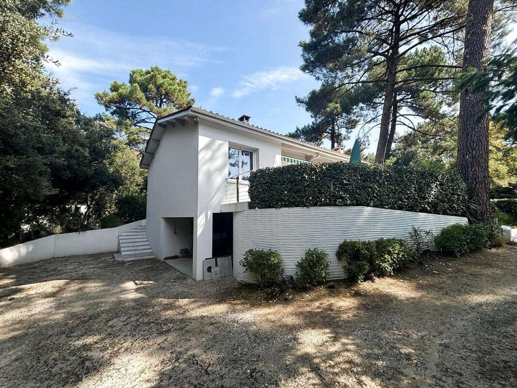 Maison à MESCHERS-SUR-GIRONDE