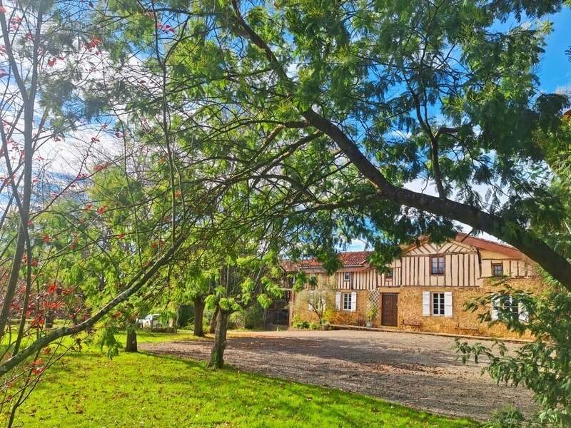 Maison à LE HOUGA
