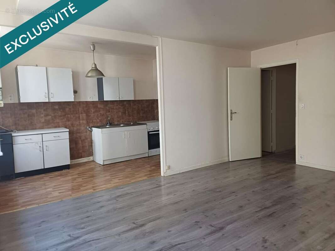 Photo 6 - Appartement à VILLEFRANCHE-DE-ROUERGUE