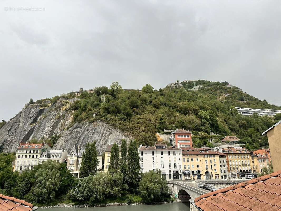 Appartement de charme avec vue sur la Bastille – Quai Créqui à Grenoble - photo 10