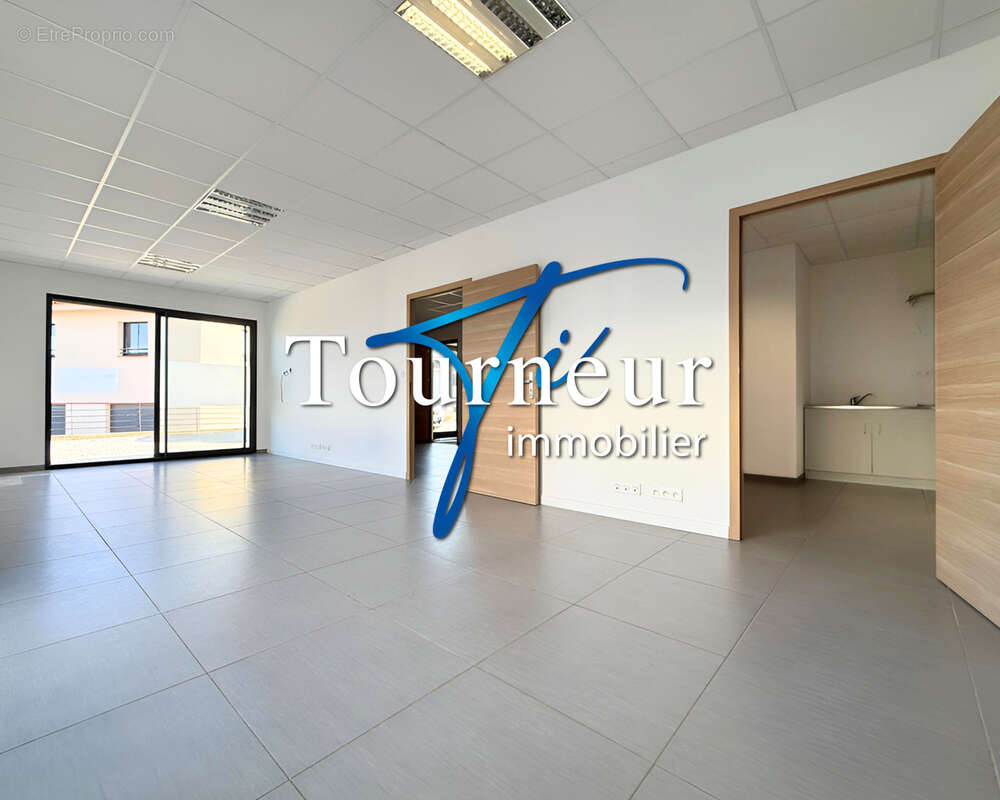 Commerce à SANARY-SUR-MER