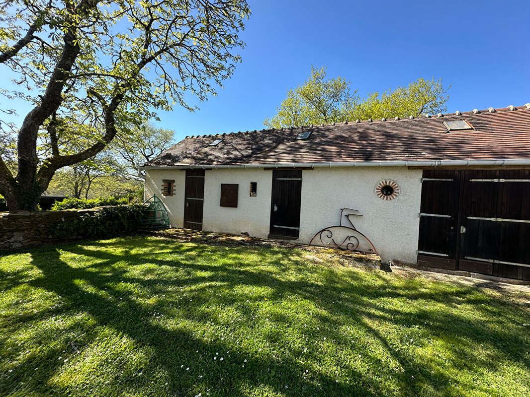 Maison à EGUZON-CHANTOME