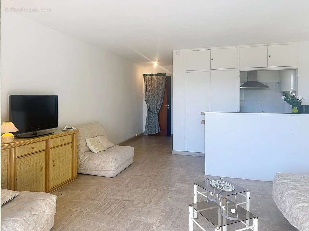 Cannes – basse californie  studio rdj avec terrasse – résidence de standing - photo 6