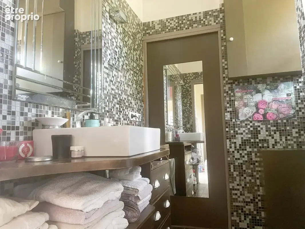 Une EXCLUSIVITÉ Capron Immobilier ! Maison 3 chambres avec grand terrain et dépendances - photo 11