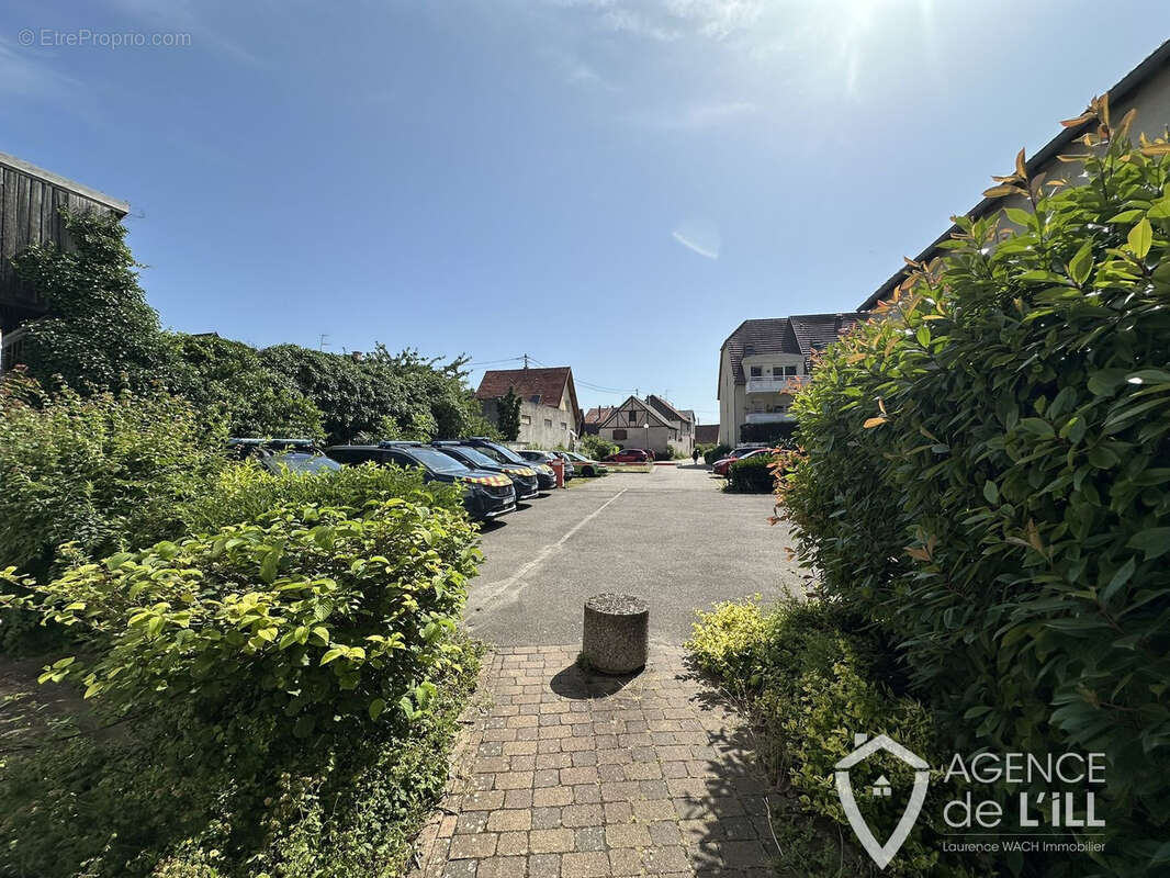 Commerce à CHATENOIS