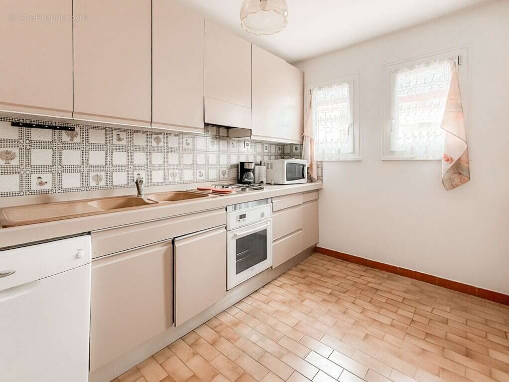 Appartement à LA VALETTE-DU-VAR