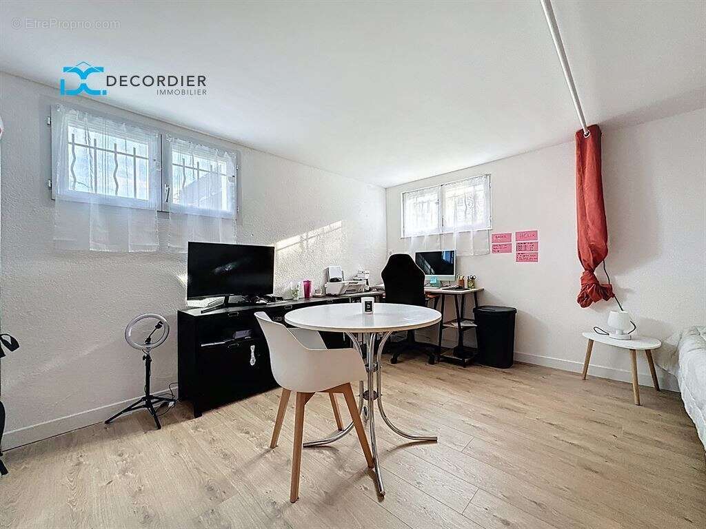Maison neuvecelle centre - photo 17