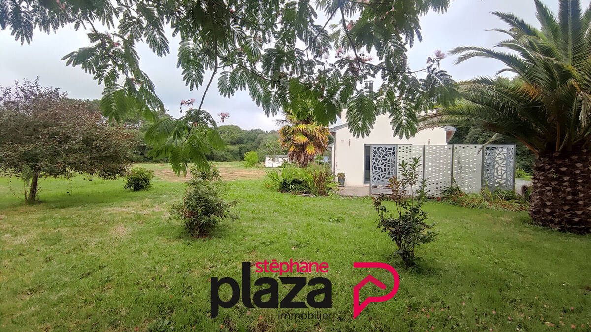 Maison à POULDREUZIC