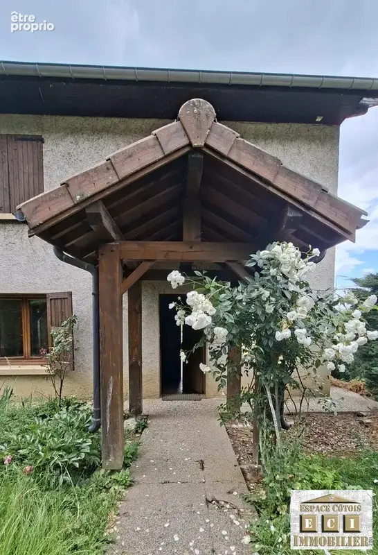 Maison 7 pièces 181 m² à vendre à La Cote-Saint-Andre (38260) - photo 8