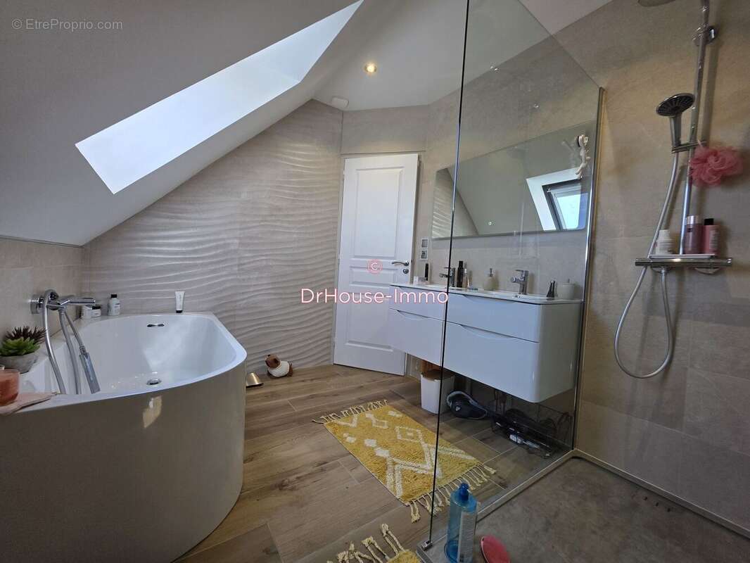 Maison 125 m² à Merignies  - photo 26
