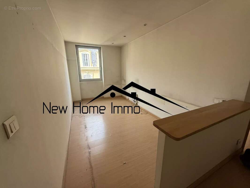 Appartement à MARSEILLE-6E