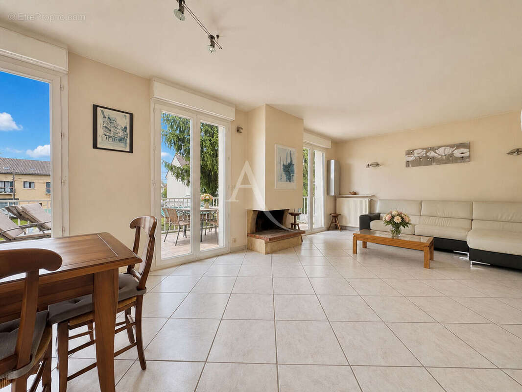 Maison Ozoir La Ferriere 6 pièces 118.2 m² - photo 3