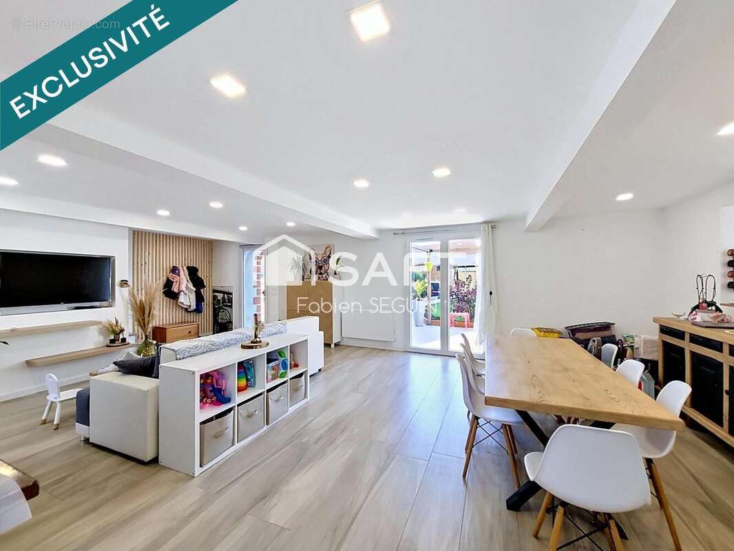 Maison 136 m² à Le Puiset-Dore  - photo 3