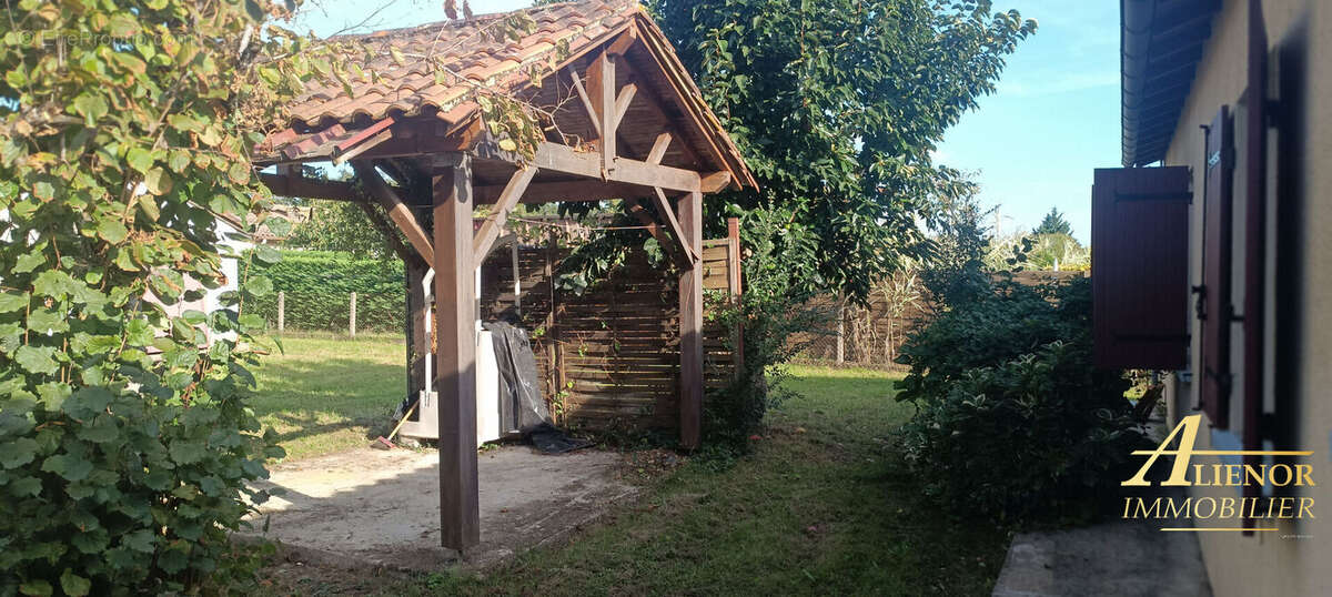 Maison à MOULEYDIER