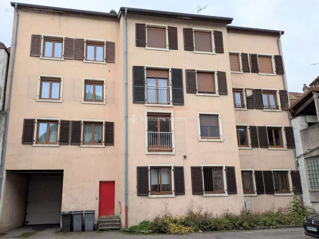 Appartement à NEUFCHATEAU