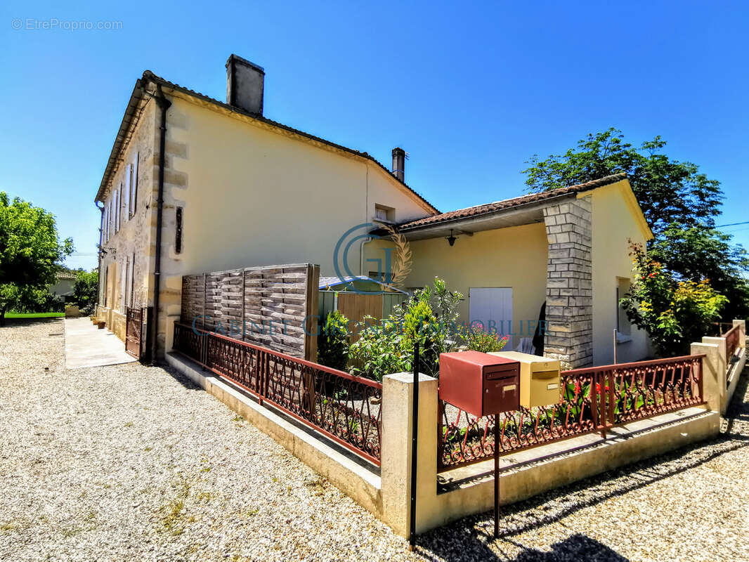 Maison à MOURENS