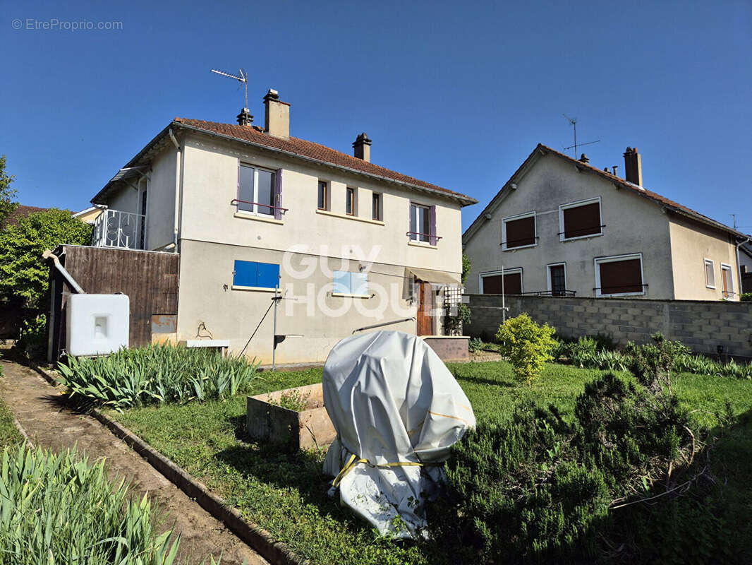 Maison à AUXERRE