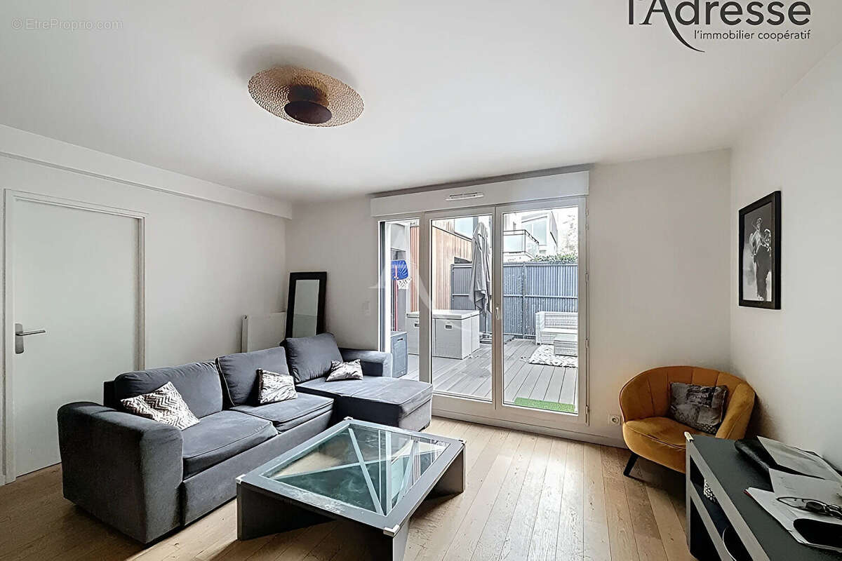 Appartement à SURESNES