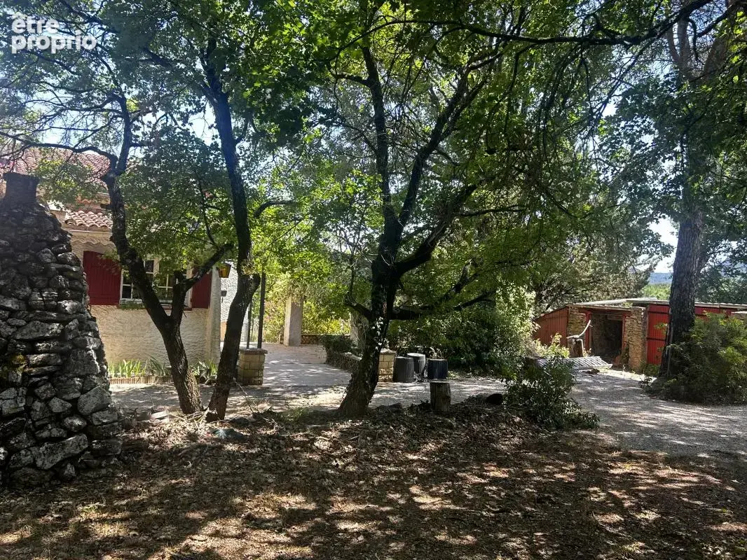 Secteur privilégié, vente villa sur 6123 m² de terrain - photo 2
