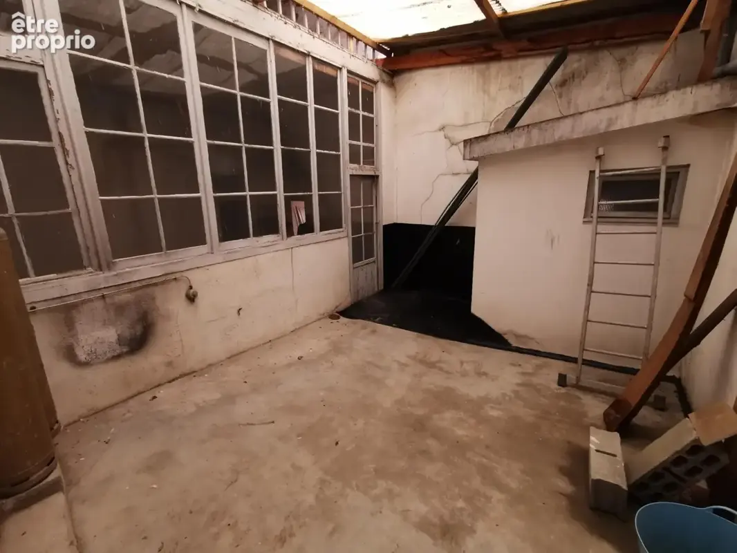 Maison de 251 m2 à rénover avec local commercial - photo 10