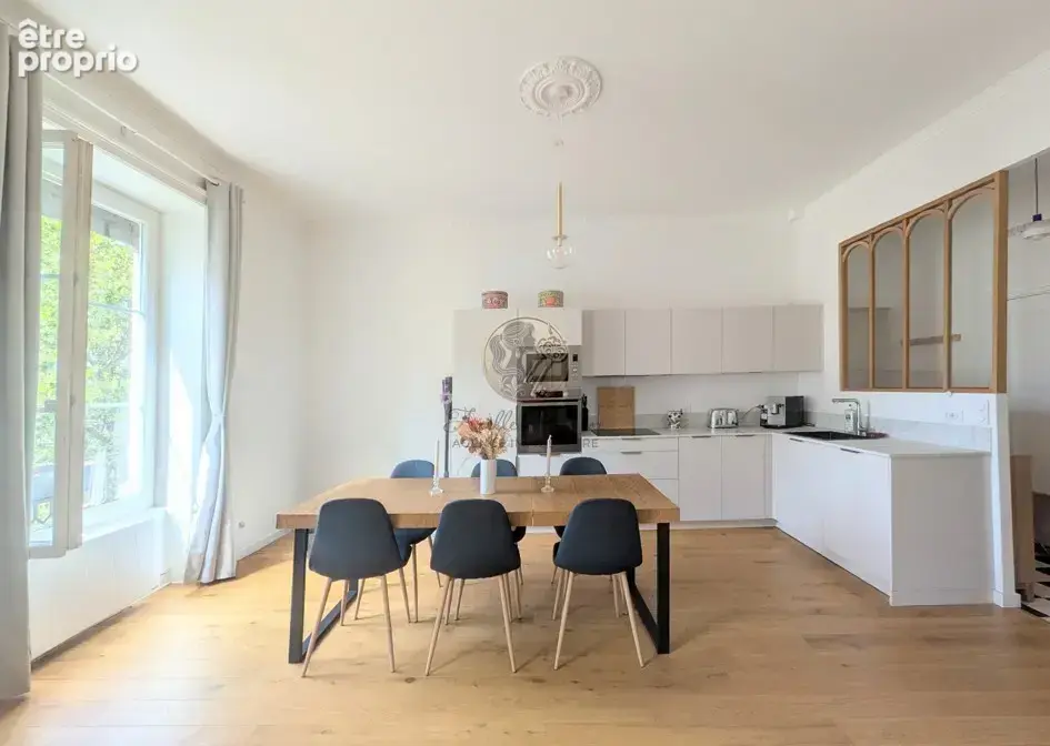 Dernier étage lumineux   Cours Vitton Lyon 6  64 m2  2 chambres  Vue dégagée - photo 8