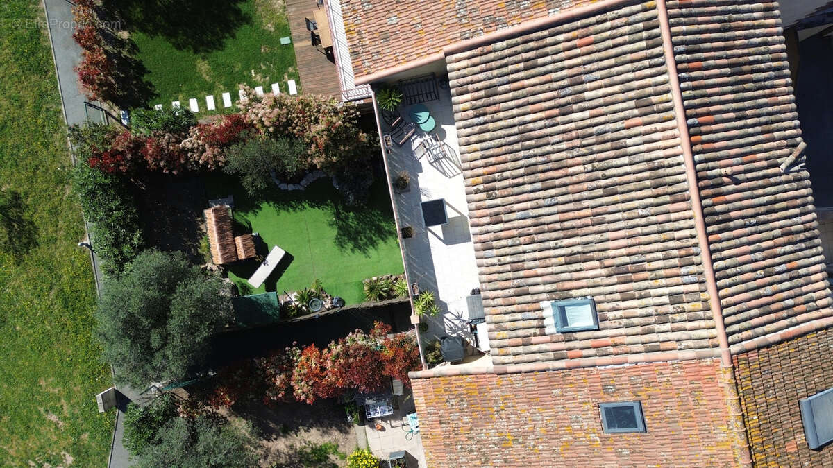 Appartement à PUGET-SUR-ARGENS