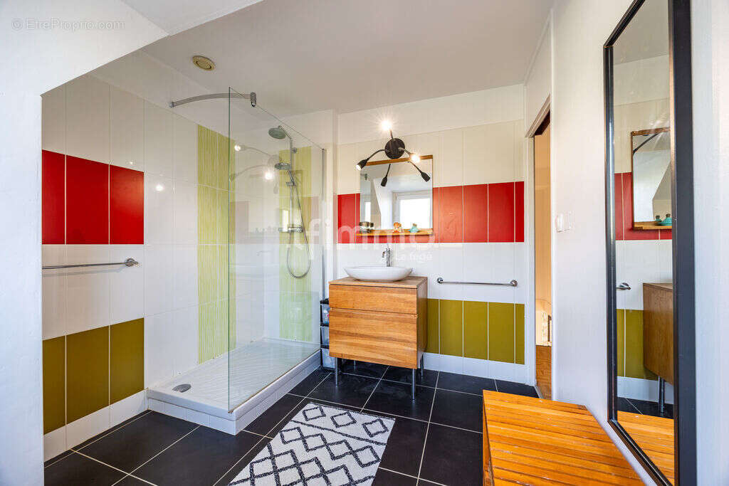 Maison centre ville - 130 m2 - 4 chambres - photo 12
