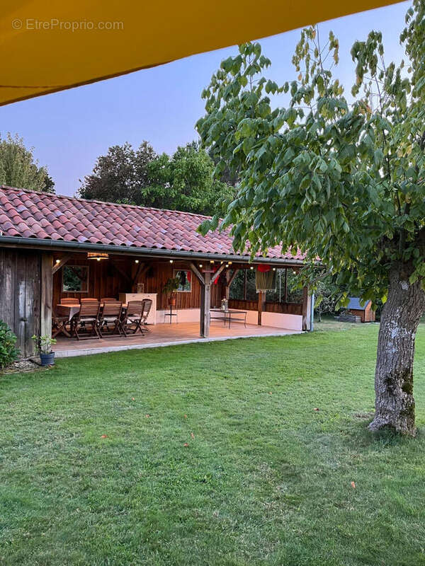 Maison à ESCOURCE