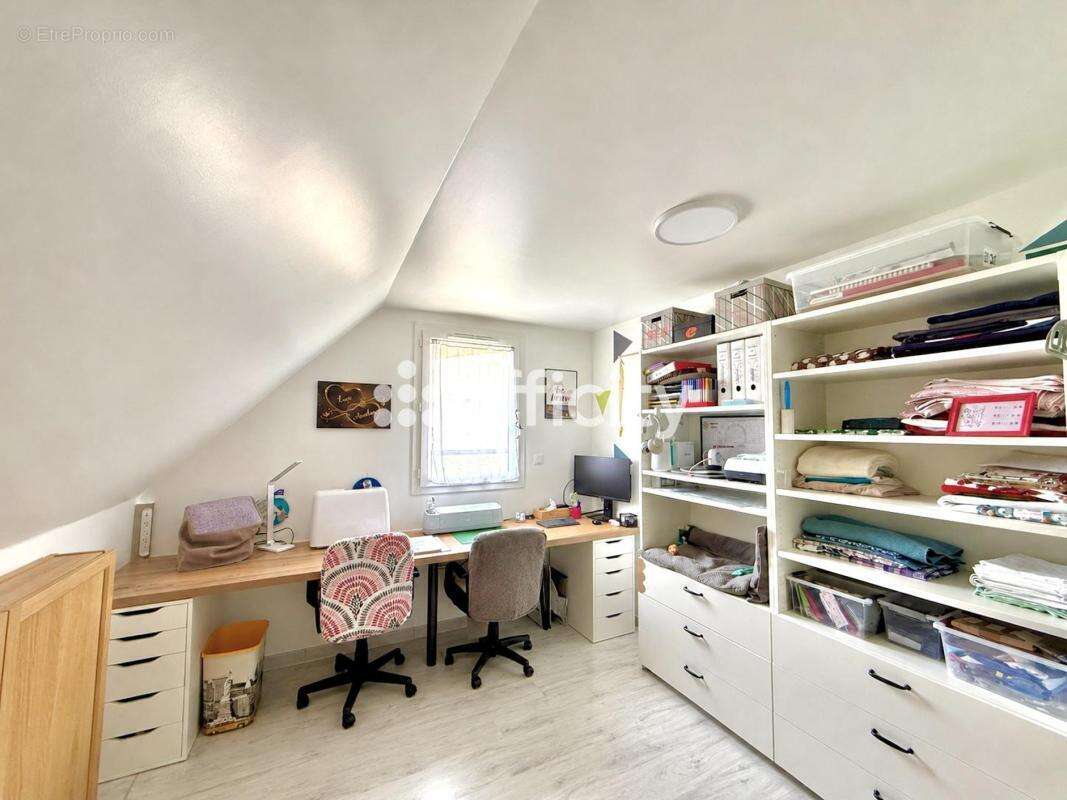 Maison 122 m² à Muret-Et-Crouttes  - photo 9