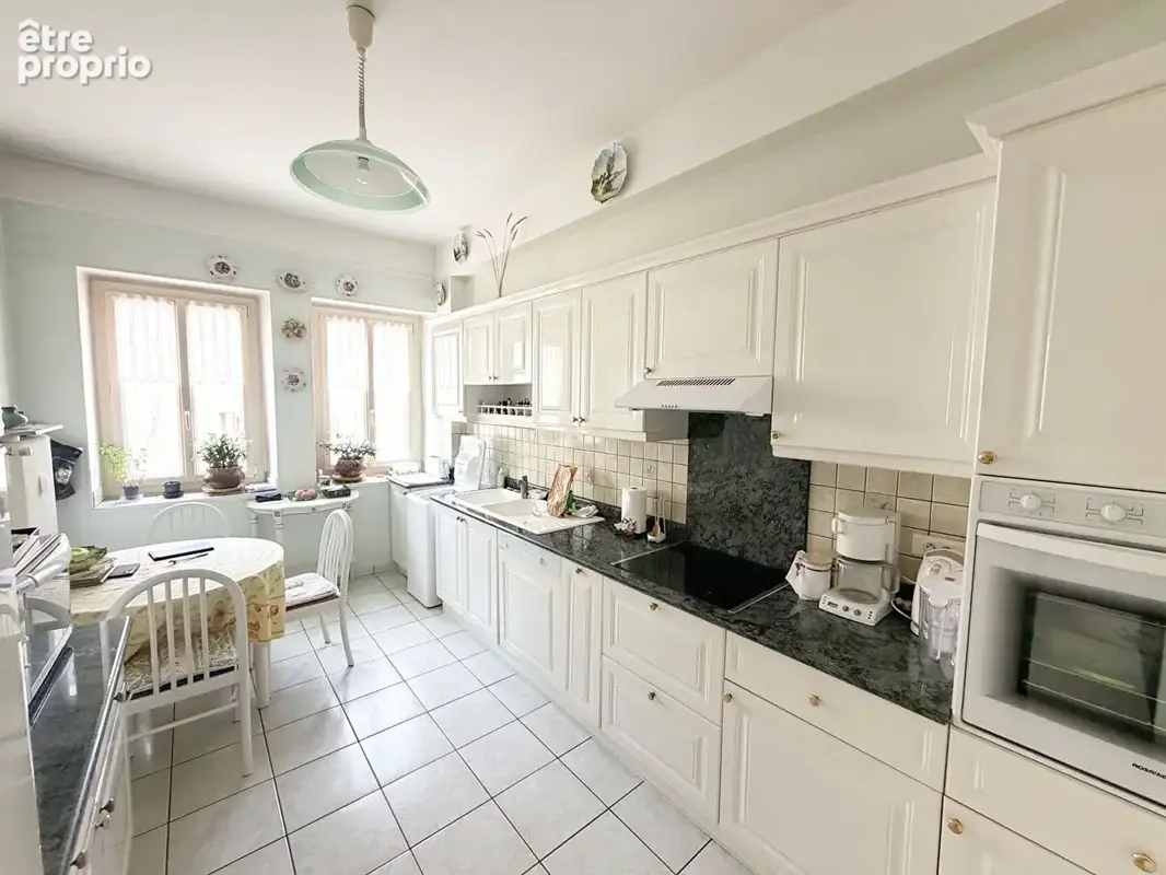 Appartement 5 pièces de 147,29 m2 - photo 9