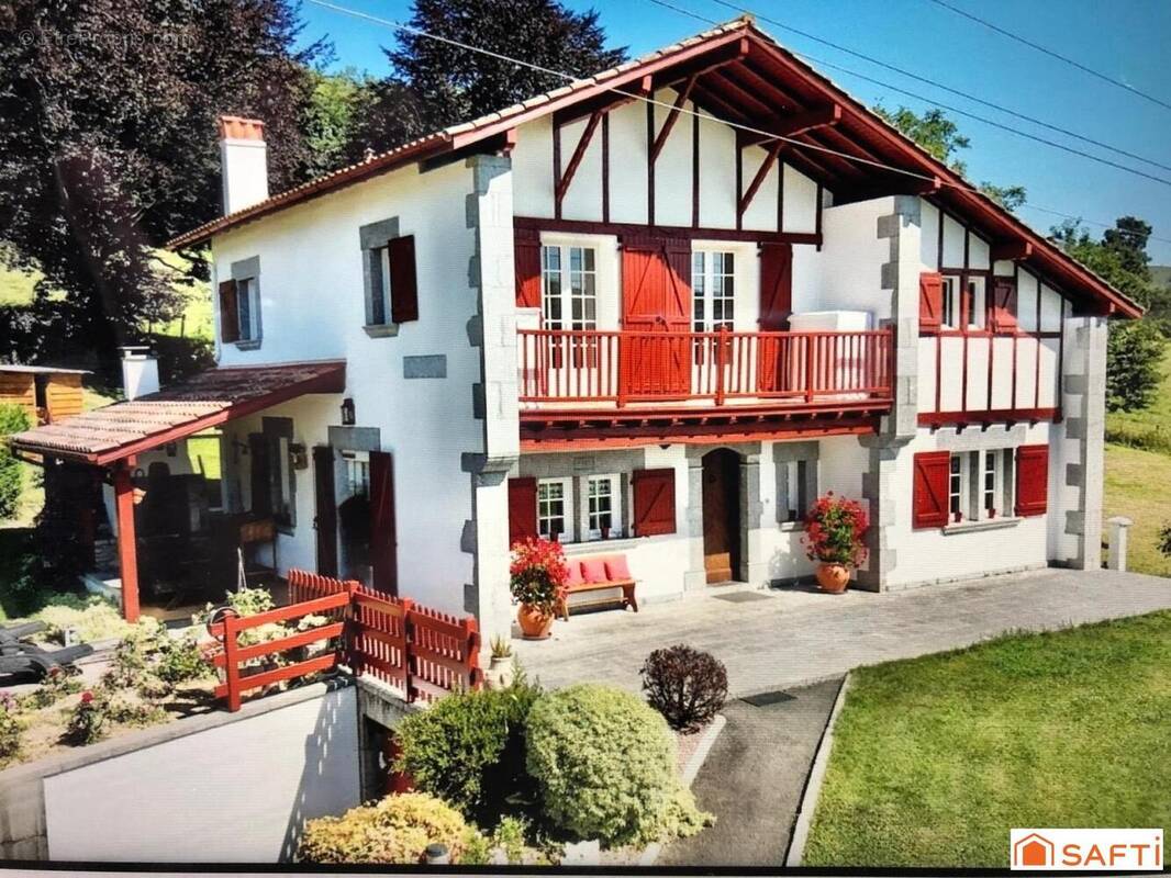 Photo 1 - Maison à SAINT-JEAN-PIED-DE-PORT