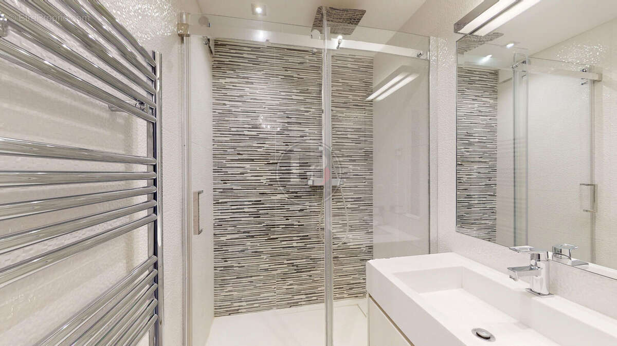 Appartement à ISSY-LES-MOULINEAUX