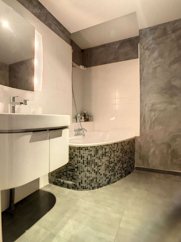 Superbe Maison de ville 6 pièces 200 m2 Avignon - photo 11