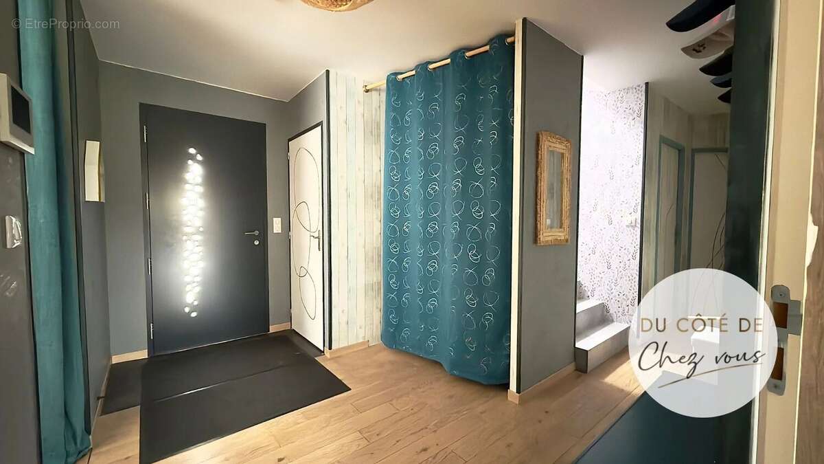 Maison à ESCLAVOLLES-LUREY