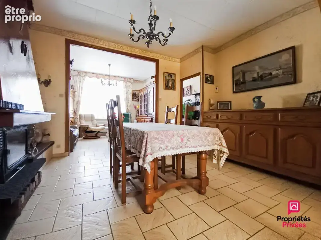 Marcq en Baroeul (59700) secteur PLOUICH, jolie maison de ville avec 3 chambres, grenier aménageable, et joli extérieur de 165 m - photo 4