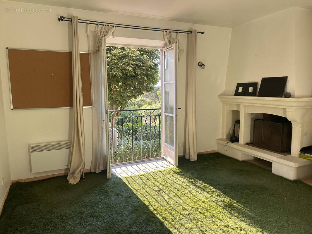 Appartement à MALLEMORT